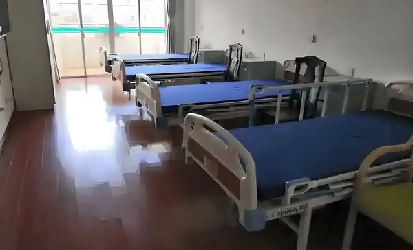 与魔同寝